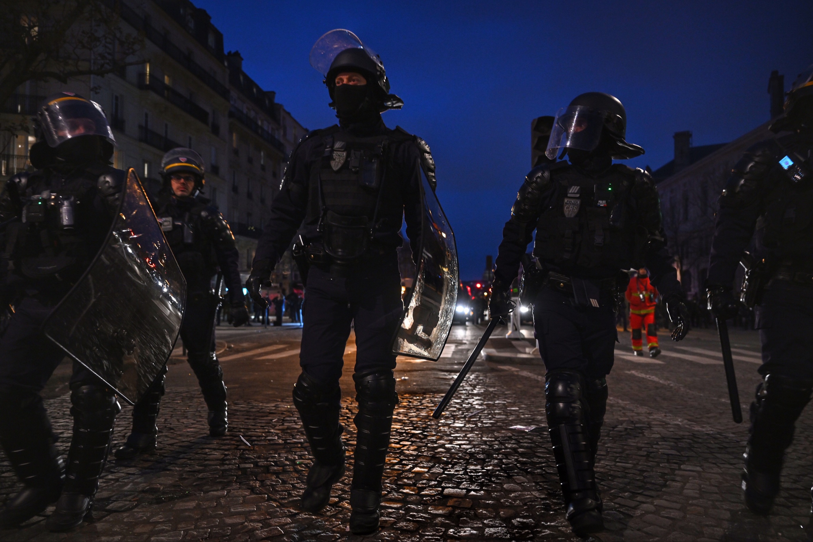 place italie CRS manifestation retraites