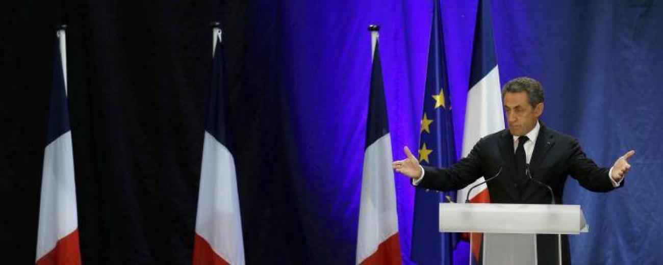Nicolas-Sarkozy-buste-tribune-Meeting-Présidence-UMP-25septembre2014-Pascal-Rossignol-Reuters-FranceSoir_field_image_de_base.jpg Nicolas Sarkozy.