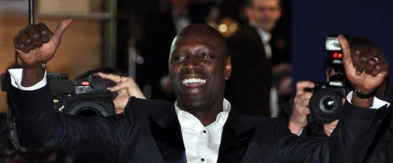 omar-sy-buste-souriant-illustration-francesoir_field_image_de_base.jpg Omar Sy.
