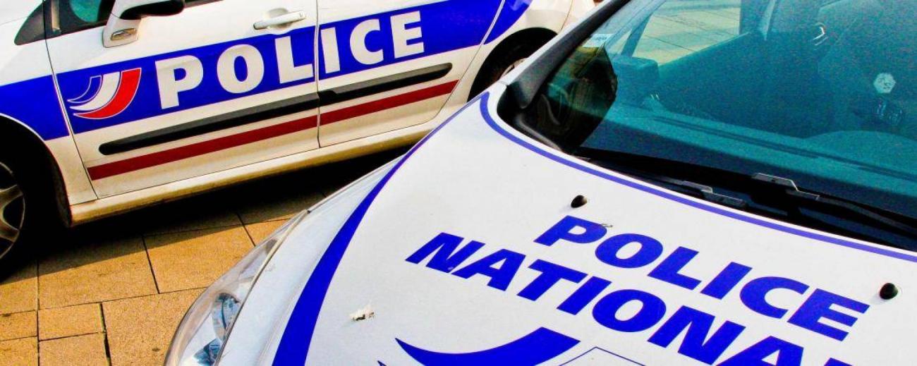 police-voitures-illustration_field_image_de_base.jpg Des voitures de police.