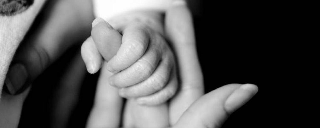 illustration-bebe-naissance-francesoir_field_image_de_base.jpg A la naissance.