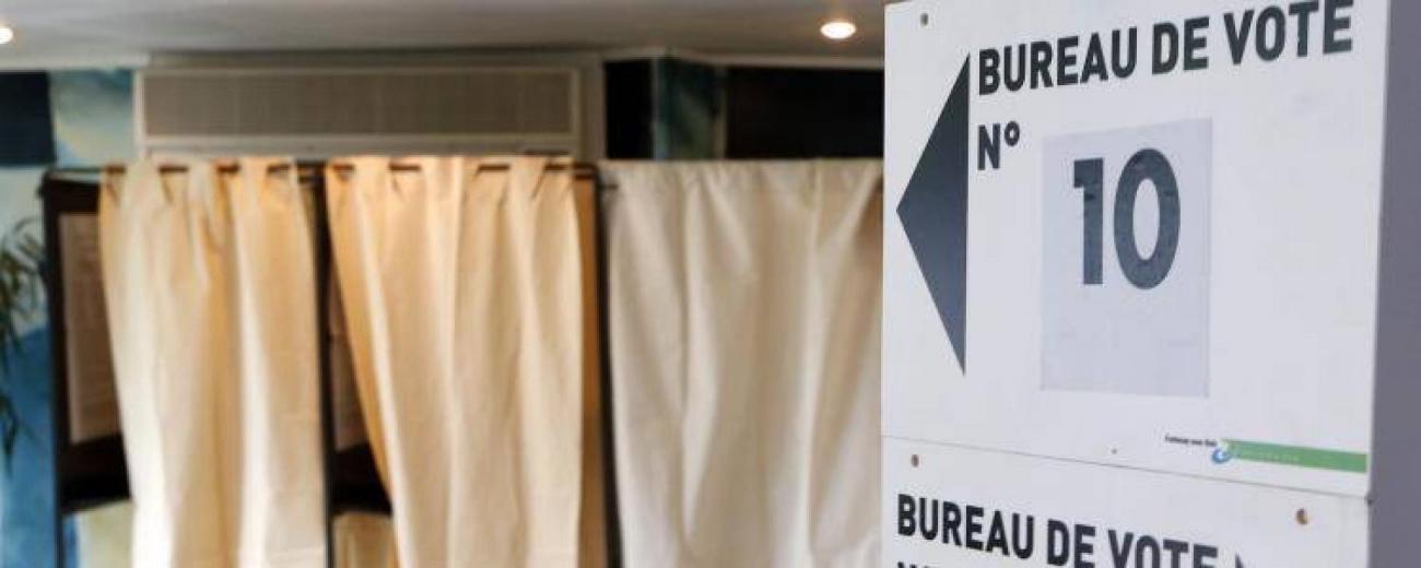 election-bureau-vote-francesoir_field_image_de_base.jpg Election Vote Bureau Illustration
