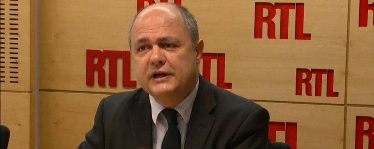 bruno-le-roux-rtl-francesoir_field_image_de_base.jpg Bruno Le Roux au micro de RTL.