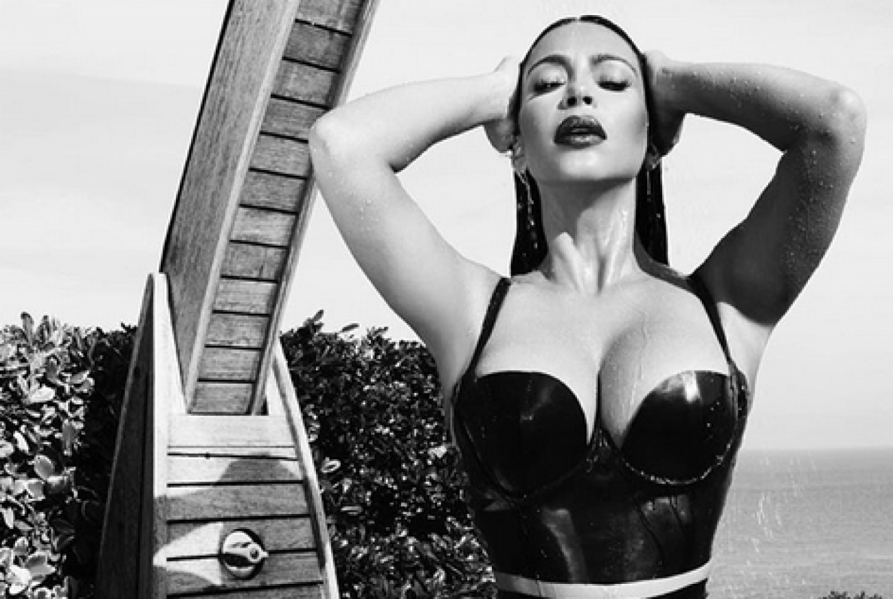 kim-kardashian-latex-francesoir.png Kim Kardashian Latex Septembre 2015
