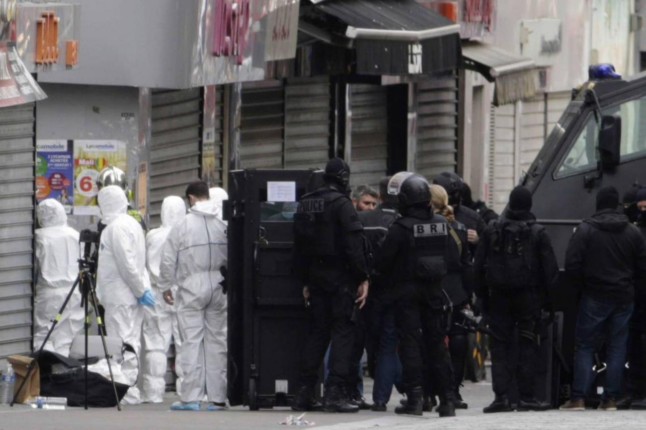 bri-saint-denis-francesoir.jpg Des hommes de la BRI lors de l'assaut de mercredi 18 à Saint-Denis.