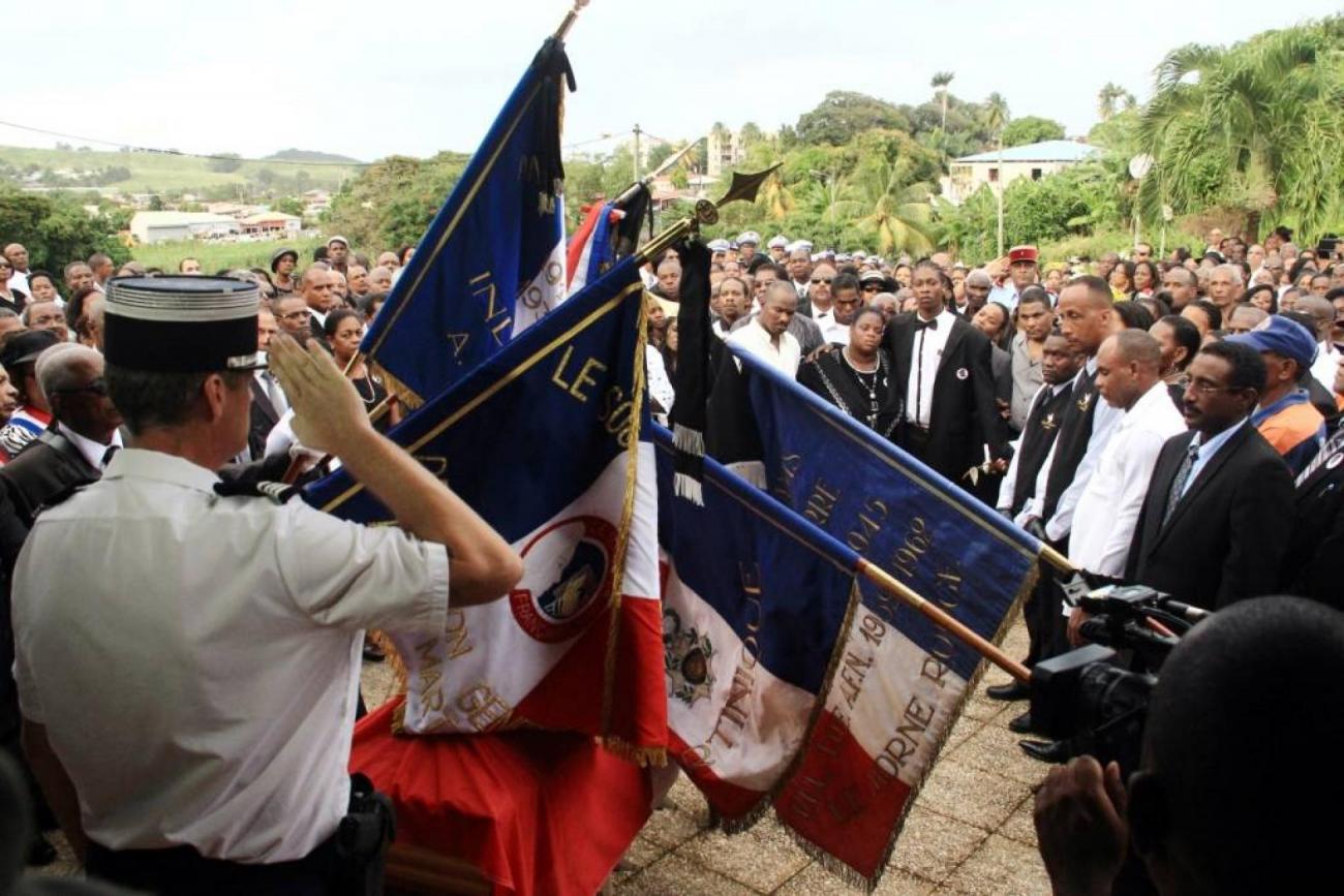 inhumation-clarissa-jean-philippe-francesoir.jpg Inhumation clarissa jean-philippe