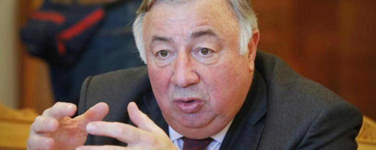 gerard-larcher-senat-ump-polemiques-reformes-affaires-dossier-ps-francesoir_field_image_de_base.jpg Gérard Larcher.