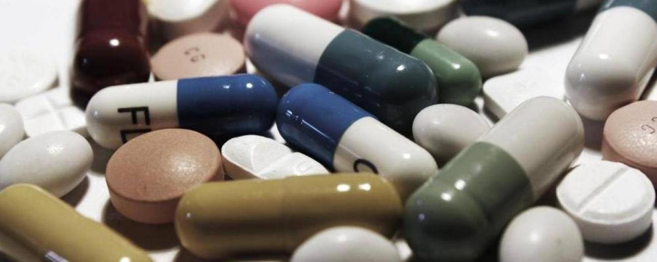 medicaments-sante-antibiotiques-francesoir_field_image_de_base.jpg Des médicaments en vrac.