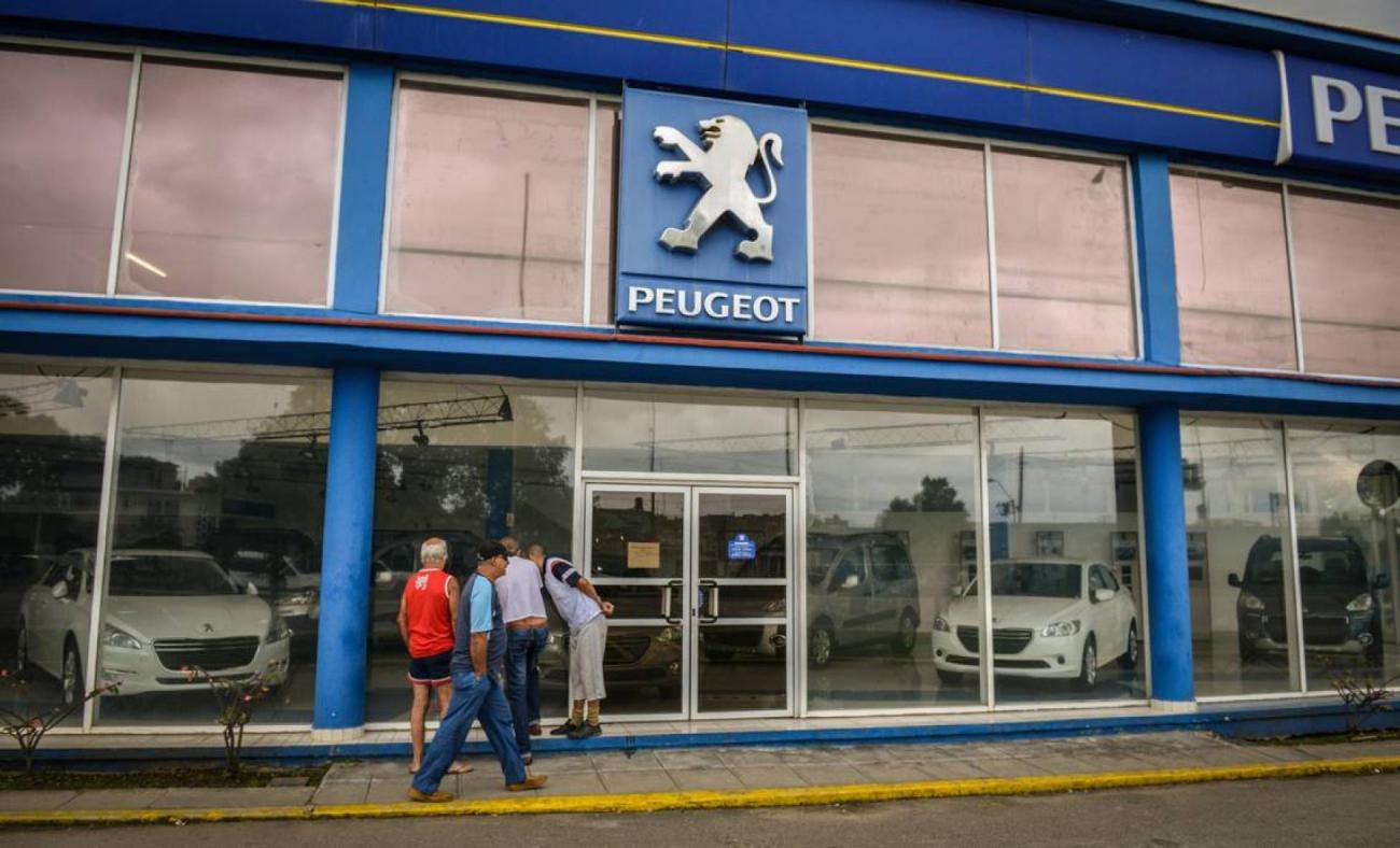 peugeot-francesoir.jpg Peugeot Boutique Illustration