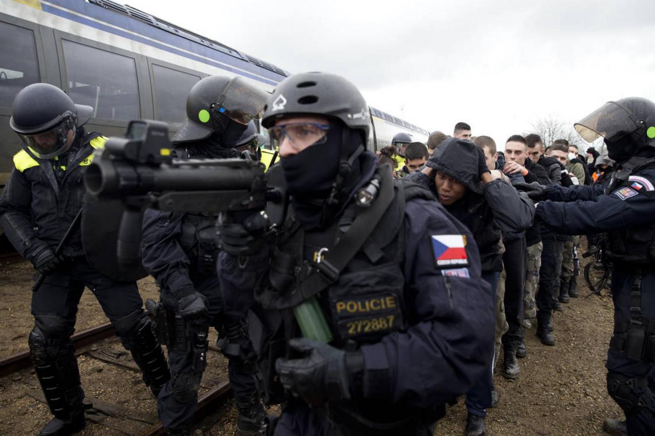 euro2016-police.jpg Police, euro 2016