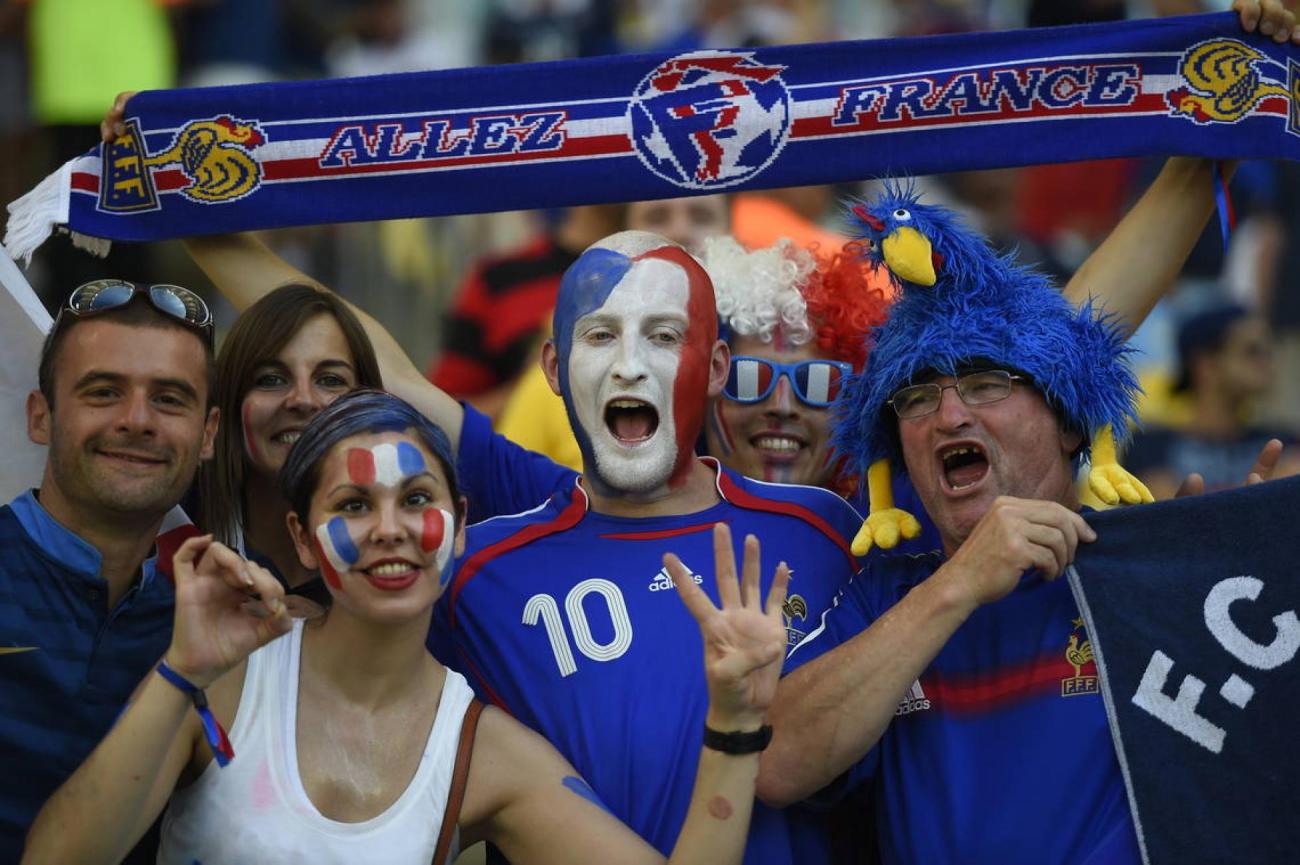 football-supporters-france-francesoir.jpg Des supporters de l'Equipe de France de Football.