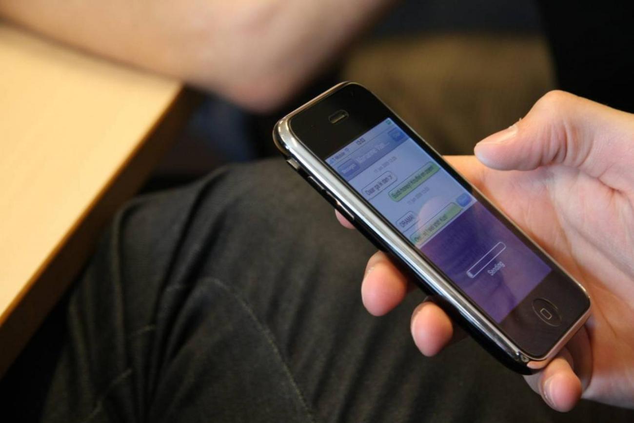 sms-francesoir.jpg smartphone SMS