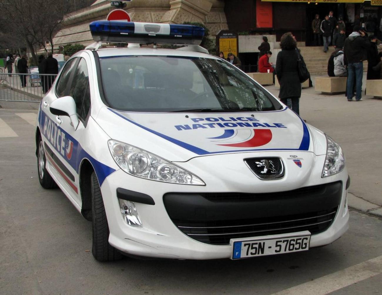 police-voiture-jour-peugeot.jpg Police-voiture-TourEiffel-Jour