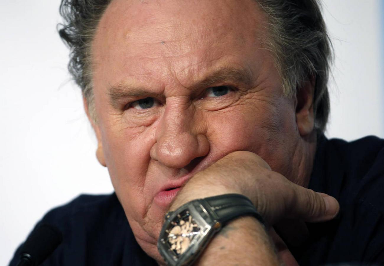 rtx1e3qh.jpg Gérard Depardieu visage colère