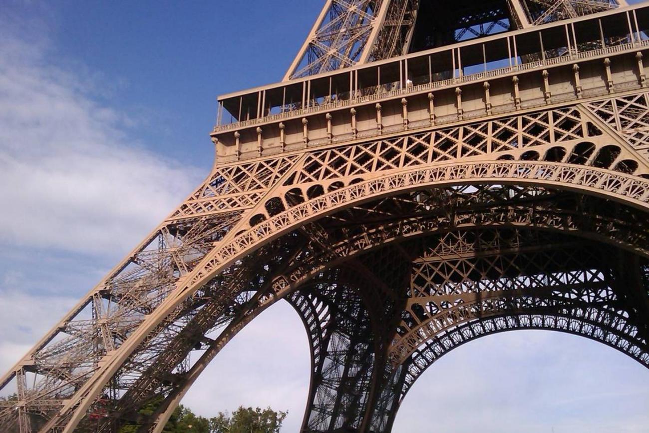 3867574778_814803dd76_o.jpg Tour Eiffel pied