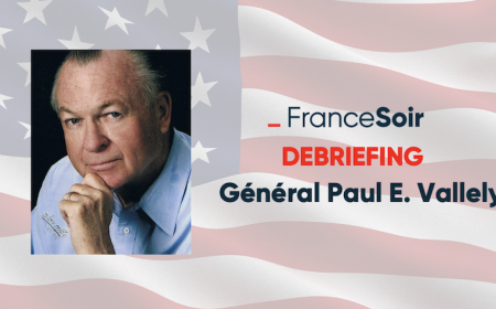 ergbvval.jpeg Général Paul E. Vallely