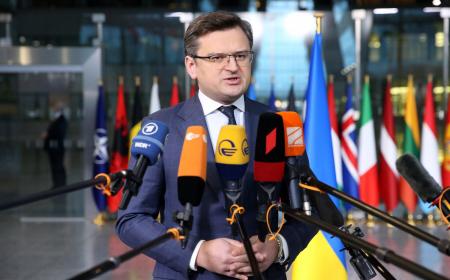 Dmytro_Kouleba,_le_ministre_ukrainien_des_Affaires_étrangères,_au_siège_de_l'Otan,_le_7_avril_2022_à_Bruxelles Dmytro Kouleba, le ministre ukrainien des Affaires étrangères, au siège de l'Otan, le 7 avril 2022 à Bruxelles
